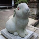 岡崎神社の狛兎2