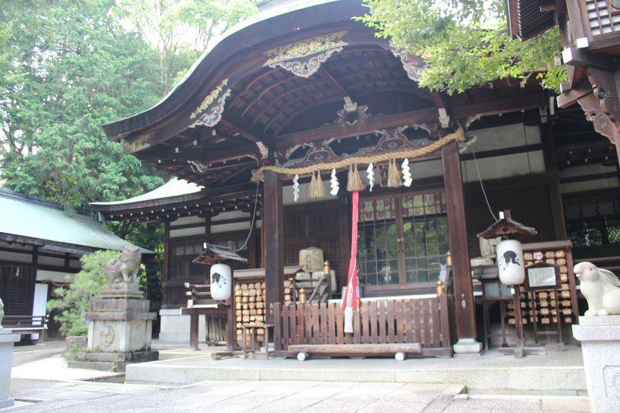 岡崎神社 本殿