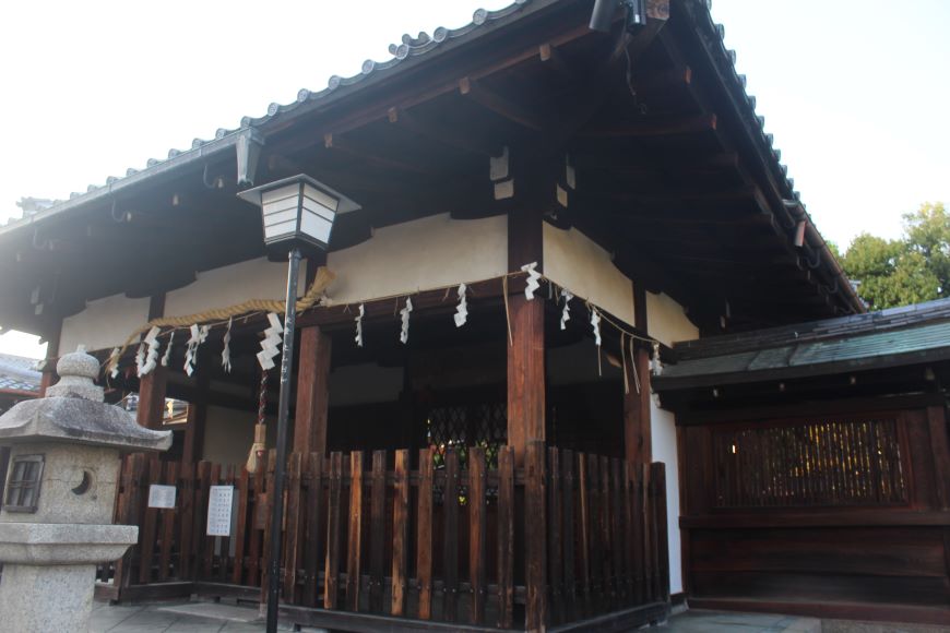 六請神社 本殿2